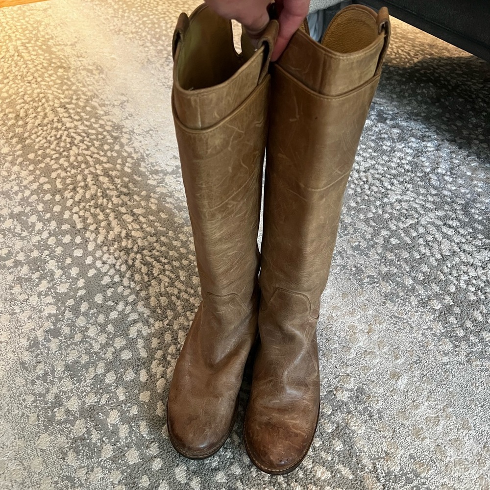 Gorgeous tall tan Frye boots.